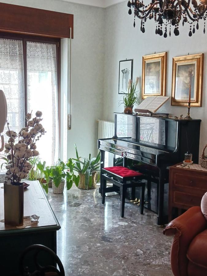 47, Vittorio Veneto Hotel โลโกโรตอนโด ภายนอก รูปภาพ